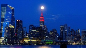 Empire State Building Covid 19 Illuminazione a led